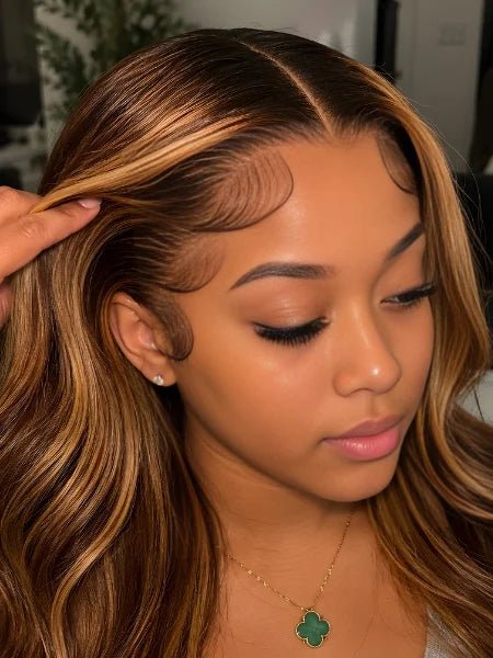 P4/27 Honey Blonde Body Wave 4x4 Lace Closure Wig 150% Density - WIGZU